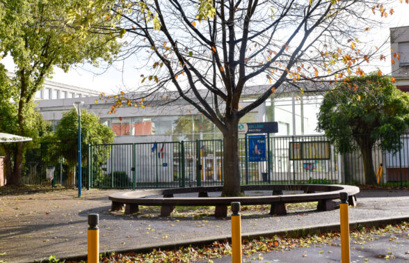 Entrée du collège Emile Zola