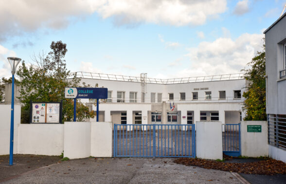 Entrée du collège Jean Zay