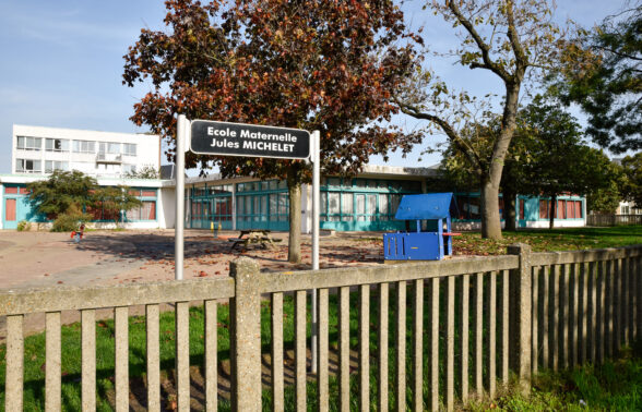 Entrée de l'école maternelle Jules Michelet