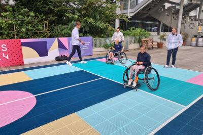 Agrandir l'image 6 sur 18, fenêtre modale